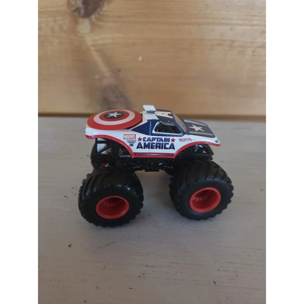 Hot Wheels Monster Jam Captain America 1:64 Monster Truck‎ Marvel Diecast ZB1